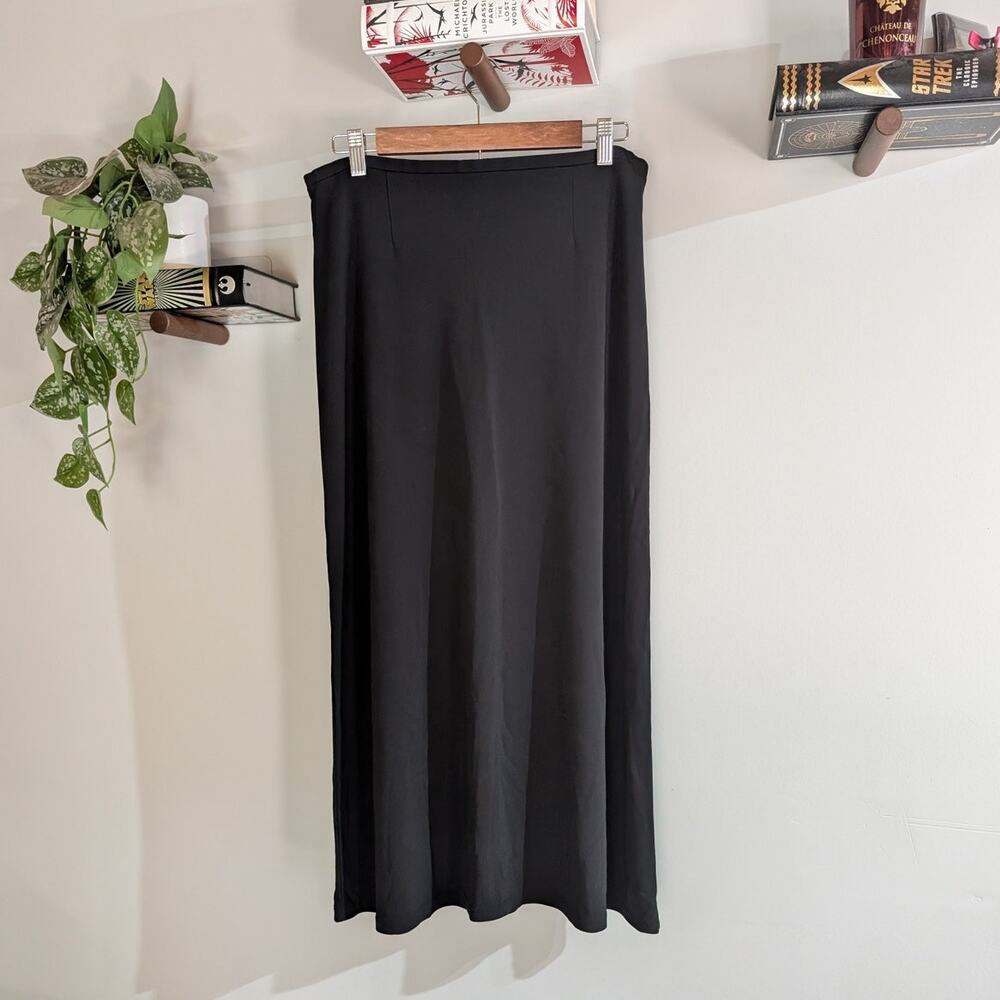LOFT | 2011 Black Minimalist Maxi Skirt | M